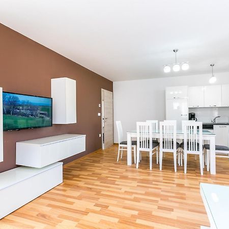 Dragan K3 Hotel Medulin Bagian luar foto