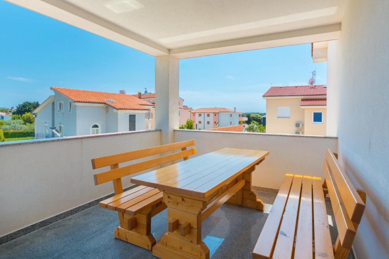 Dragan K3 Hotel Medulin Bagian luar foto