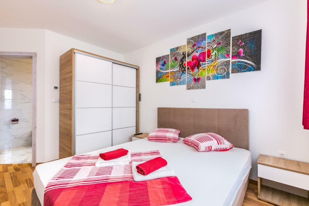 Dragan K3 Hotel Medulin Bagian luar foto