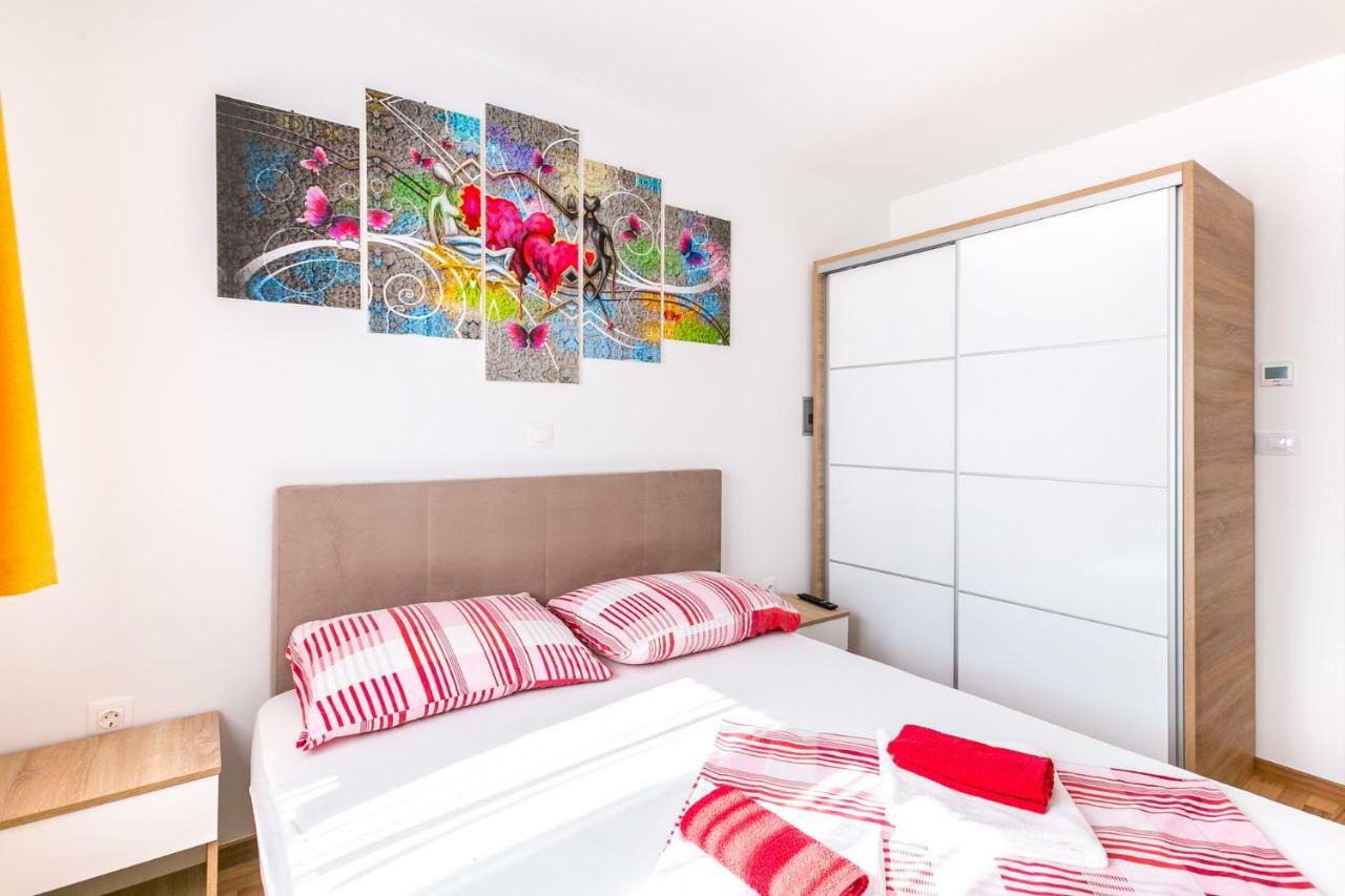 Dragan K3 Hotel Medulin Bagian luar foto