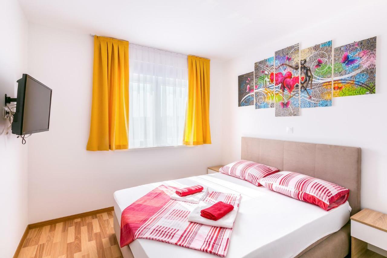 Dragan K3 Hotel Medulin Bagian luar foto